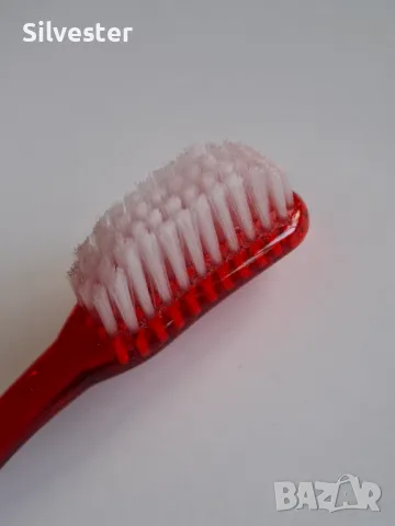 Специални Четки за Зъби с мек косъм CURVEX - SOFT!, снимка 9 - Други - 48387922