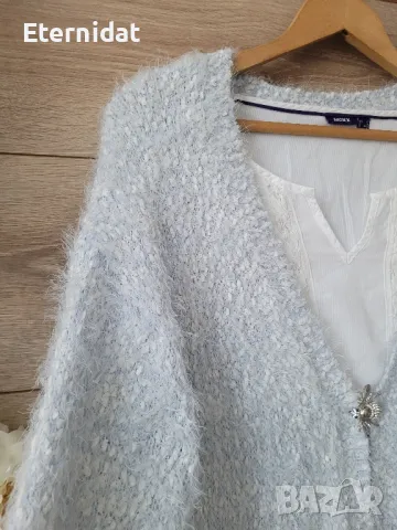 Пухена синя връхна жилетка , снимка 2 - Жилетки - 47803628