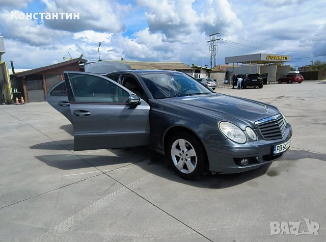 Продавам Mercedes-Benz W211 E280 бензин, снимка 17 - Автомобили и джипове - 54101497