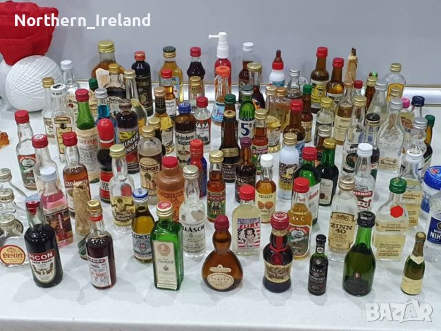 Колекция от миниатюрни бутилки алкохол , снимка 16 - Колекции - 37292628