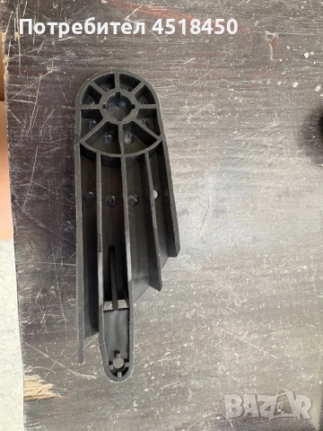 Държач за ляв фар на Mercedes GLK X204, снимка 3 - Части - 51818490