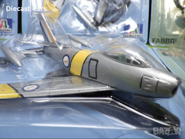 Колекция макети на самолети Fabbri / Italeri 1:100 (F-86 Sabre MiG-17, Хеликоптери), снимка 4 - Колекции - 56021852