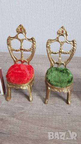 Миниатюрни бронзови колекционерски столчета -4 броя, снимка 2 - Антикварни и старинни предмети - 29445382