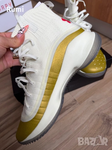 Оригинални нови маратонки Under Armour Curry 4 Retro! 44,45,46 н, снимка 4 - Маратонки - 52323598