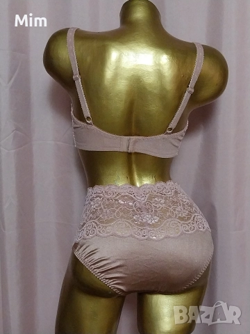 Triumph 80 D К-т Дантелен сутиен и бикина пепел от рози , снимка 8 - Бельо - 52889386