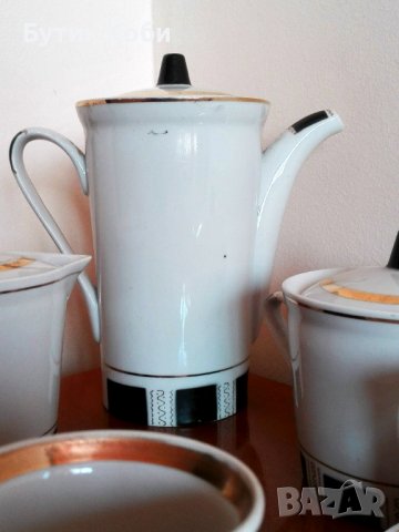 Съветски порцеланов сервиз, снимка 2 - Антикварни и старинни предмети - 36772467