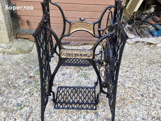 Метални крака от шевна машина Singer , снимка 8 - Шевни машини - 54316514