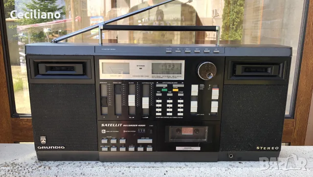 Grundig Satellit Recorder 4000 – Stereo Radio Cassete, снимка 10 - Радиокасетофони, транзистори - 55762154