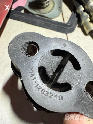 ТАМПОН ГЪРНЕ МОСКВИЧ АЛЕКО 2141-1203240 НОВ ОРИГИНАЛЕН, снимка 2 - Части - 53101798