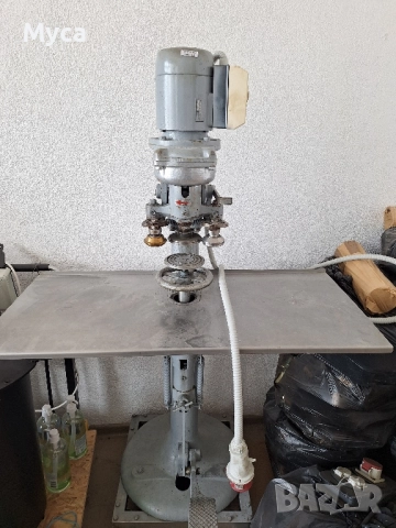 затварачна машина за консерви , снимка 3 - Машини за сладолед - 52346472