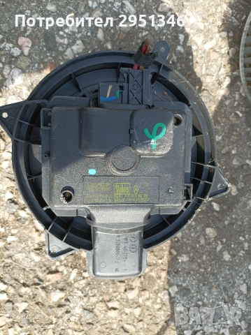 моторче вентилатор парно Mercedes ML W164, снимка 2 - Части - 53931479