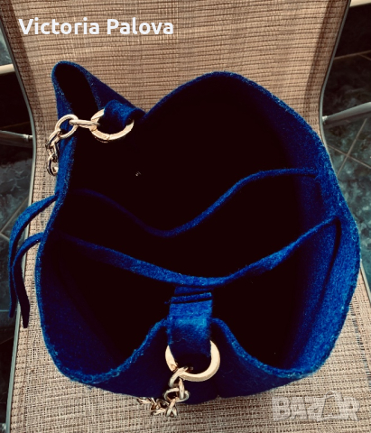 Чанта цвят ултрамарин със златен синджир, снимка 7 - Чанти - 38751950