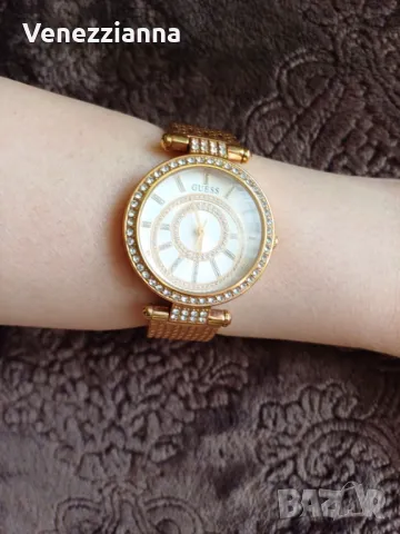 GUESS Дамски часовник -НОВ ОТЛИЧНО състояние, снимка 2 - Дамски - 49962965