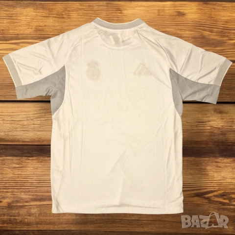 Футболен екип Реал Мадрид 2025/26, снимка 4 - Футбол - 52672415