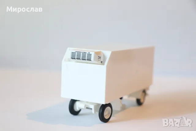 HERPA? WIKING? H0 1/87 РЕМАРКЕ КАМИОН МОДЕЛ КОЛИЧКА, снимка 2 - Колекции - 50338834