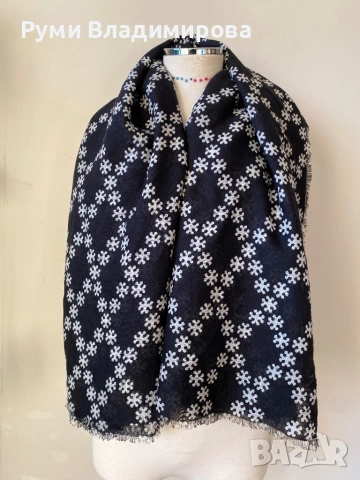 Черен шал Day Birger et Mikkelsen, снимка 3 - Шалове - 53081318