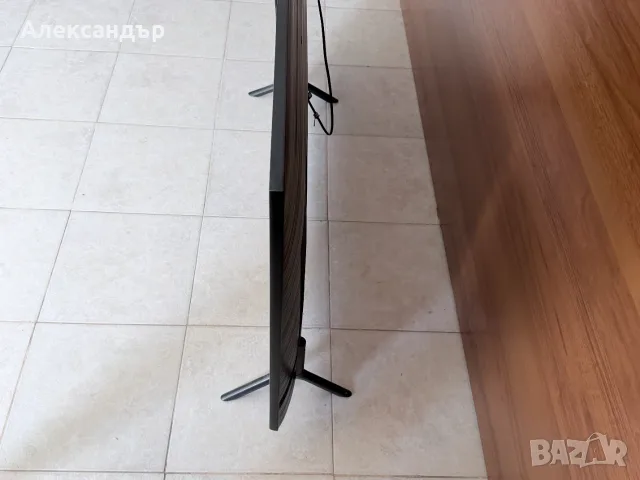 Телевизор Samsung 50" UHD 4K Smart TV RU7172 Series 7, модел UE50RU7172U / UE50RU7172UXXH, снимка 4 - Телевизори - 55799554