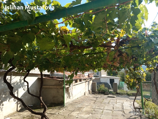 Продавам къща в гр. Смядово , снимка 3 - Къщи - 52026465