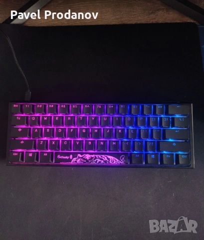 ducky one 3 mini cherry black mx swithes, снимка 2 - Клавиатури и мишки - 53204958