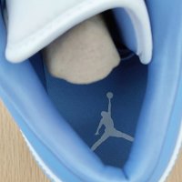 Размер 40 Сини Обувки Nike Air Jordan 1 Low унисекс , снимка 5 - Маратонки - 44236411