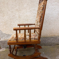 Дървен люлеещ се стол/АНТИК , снимка 5 - Столове - 44717563