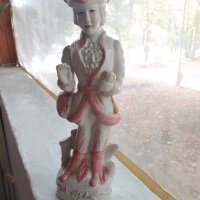 Стара порцеланова статуетка, снимка 1 - Антикварни и старинни предмети - 34348060