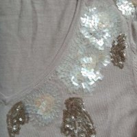 нежна дамска блуза с пайети, снимка 2 - Блузи с дълъг ръкав и пуловери - 30244734
