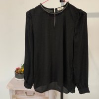 Красива блуза в размер XS, снимка 7 - Блузи с дълъг ръкав и пуловери - 44259939