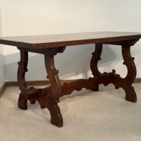 Масивна дървена маса с орнаменти, снимка 2 - Маси - 44246933