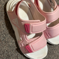 Сандали Adidas , снимка 5 - Детски обувки - 44606372