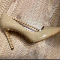 НОВИ елегантни остри дамски обувки на ток MANGO (номер 37), снимка 2 - Дамски обувки на ток - 42274833