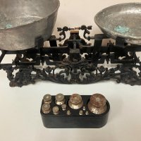 Рядък старинен кантар с тасове и тежести - 10 кг , снимка 6 - Антикварни и старинни предмети - 42447454