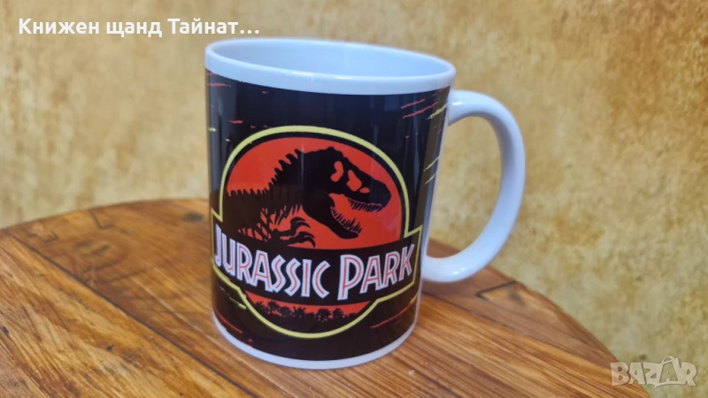 Чаши - Филми - Книги: Майкъл Крайтън - Джурасик парк - Michael Crichton - Jurassic Park, снимка 1