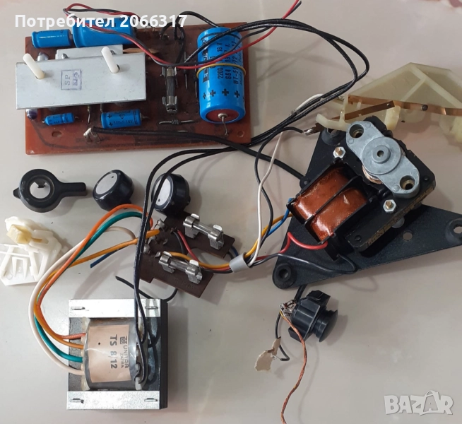 УНИТРА грамофон - траф и платка , снимка 1