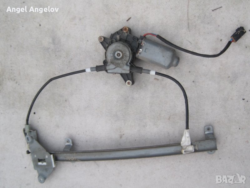 Машинка ел стъкло със стъклоповдигач задно дясно за NISSAN PRIMERA (P10) 1.6 (1990 - 1996), снимка 1