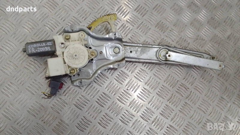 Стъклоповдигач Toyota Corolla 2002г.(преден десен), снимка 1