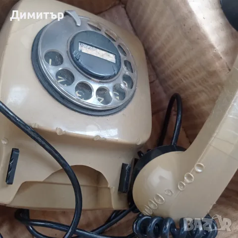 Ретро счупен телефон с шайба , снимка 3 - Антикварни и старинни предмети - 55843194