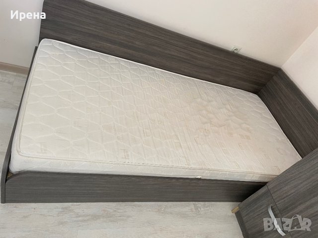 Легло с повдигащ механизъм+ матрак+Гардероб