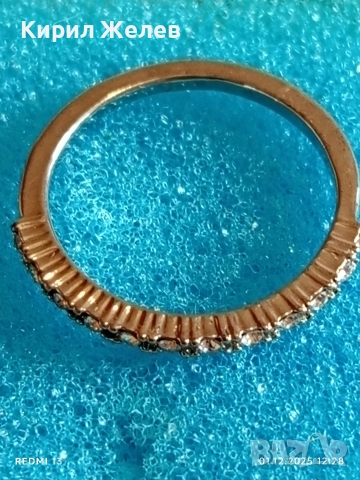 Дамски сребърен пръстен тип ПОЛОВИН ВЕЧНОСТ с инкрустирани кристали стил и елегантност 52391, снимка 5 - Пръстени - 52606508