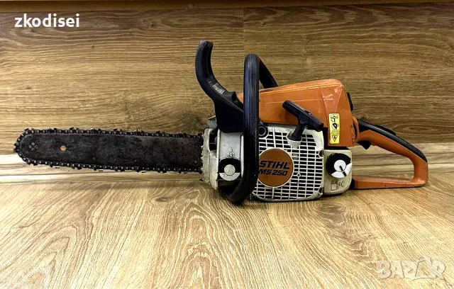 Бензинопил STIHL MS250
