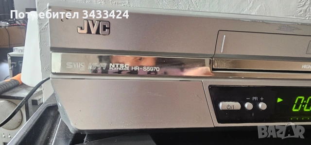 Super VHS Video Recorder JVC , снимка 3 - Ресийвъри, усилватели, смесителни пултове - 53280908
