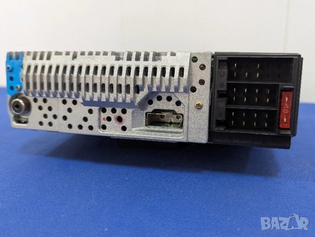 Продавам аудио плеър Alpine / Becker Audio 10 CD MF2910., снимка 5 - Аксесоари и консумативи - 50615556