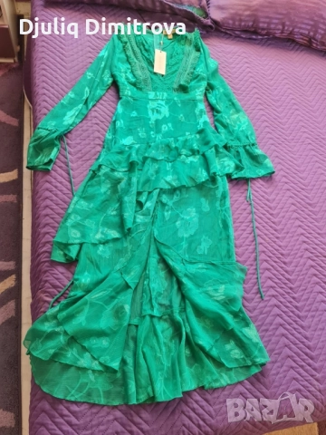 зелена рокля
