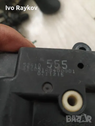  Моторче клапа парно 52410555 за RENAULT LAGUNA III , снимка 4 - Части - 50237632