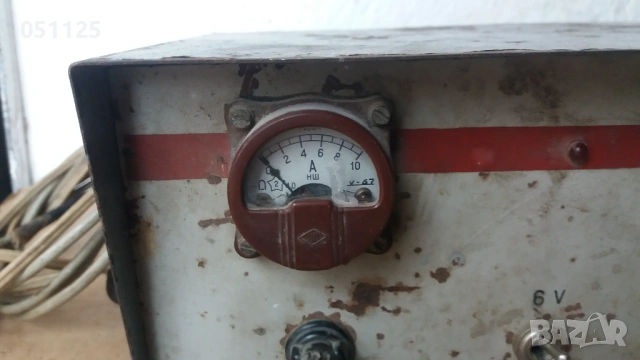 руско устройство за зареждане на акумулатор, снимка 3 - Аксесоари и консумативи - 54033919