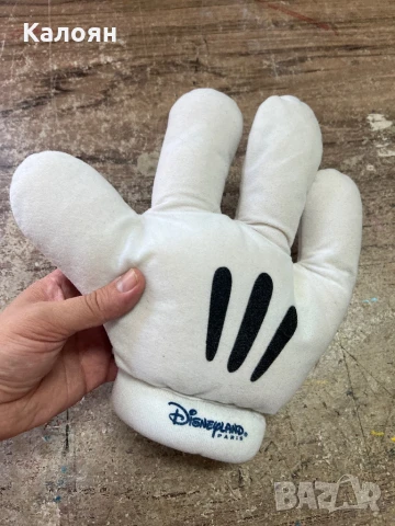 Ръкавицата на Мики от Дисниленд Париж на Макдоналдс 
