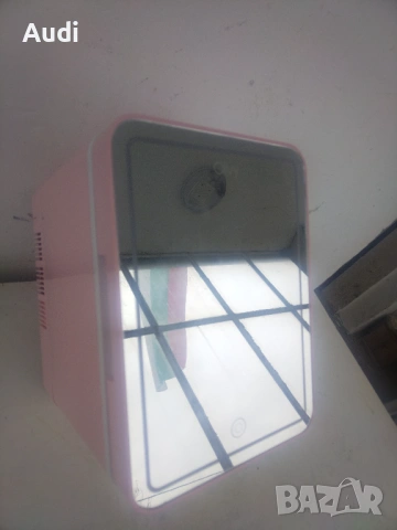 Мини хладилник OLVY с обем 4 литра за козметика, бебешка храна, мляко,храна,напитки, фреш, снимка 3 - Други - 53936233