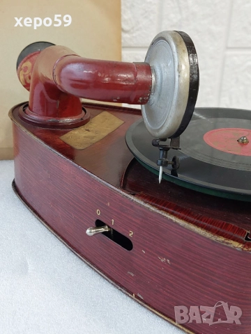 Рядък миниатюрен грамофон начало на 20 век, снимка 6 - Антикварни и старинни предмети - 52681392