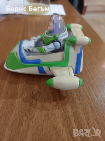 Buzz Lightyear Бъз от Играта на Играчките, снимка 2 - Коли, камиони, мотори, писти - 51923230