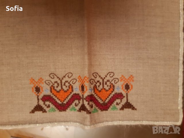 Подарък/ Покривки ръчна изработка : Шестограм и Елипса в бяло от 90-те/БГ Шевици 5бр с бродерии , снимка 11 - Покривки за маси - 31525020